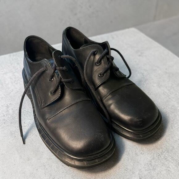 Dr. Martens Made in England Black Leather Shoes UK 7 US 8 Mens / 9 Womens 9264￼ main image 4